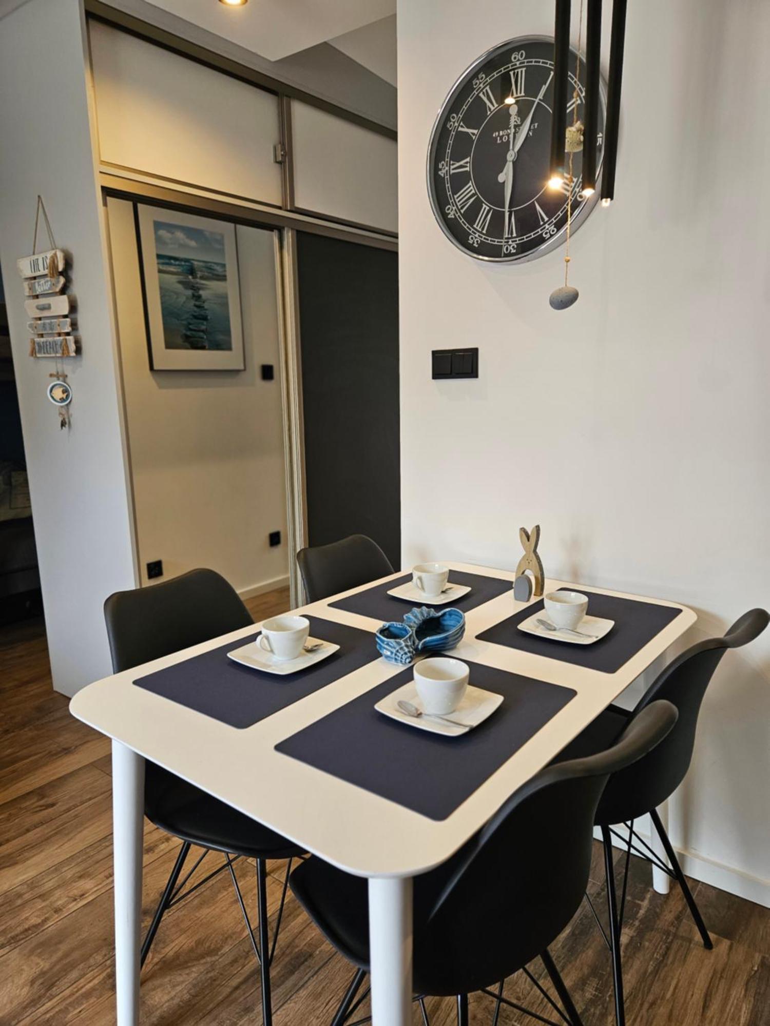 Apartament Grunwaldzka 105 Z Tarasem 5O M Do Plazy Pobierowo Eksteriør billede
