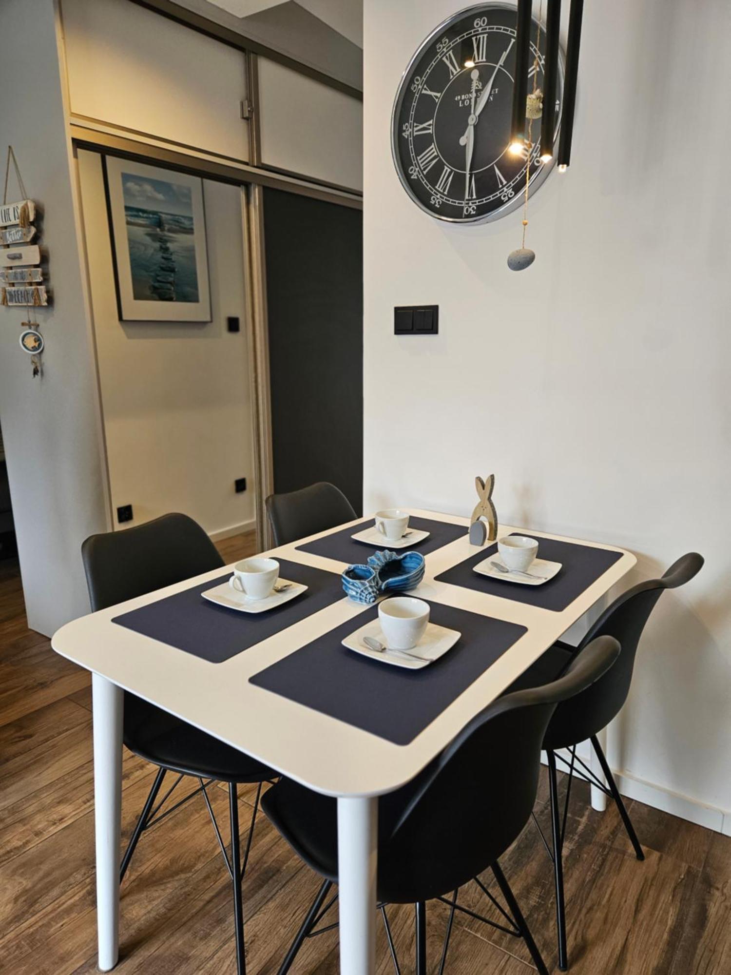 Apartament Grunwaldzka 105 Z Tarasem 5O M Do Plazy Pobierowo Eksteriør billede